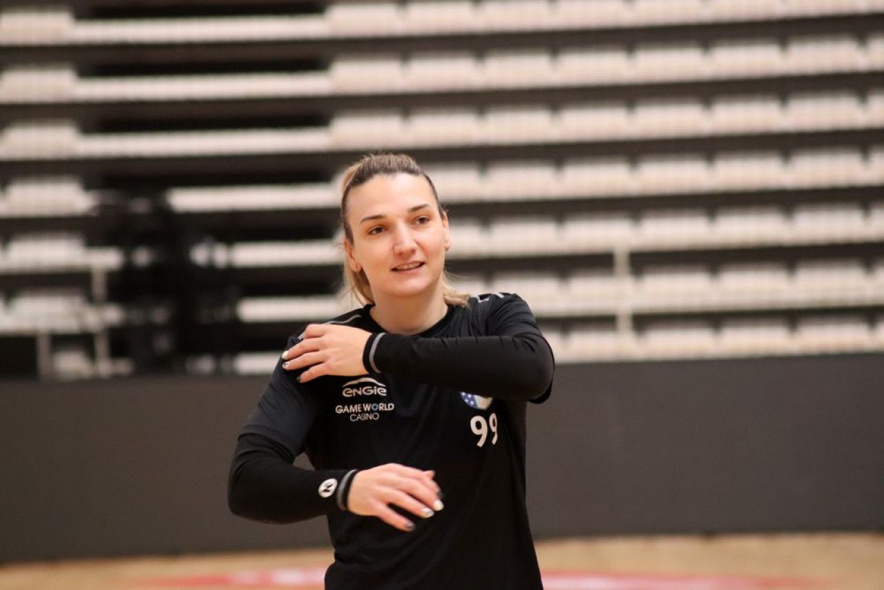 Fără sarmale și fără petreceri de Sărbători. Handbalistele de la CSM București s-au reunit după doar două zile de vacanță!_30