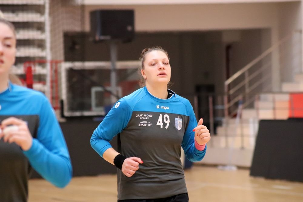 Fără sarmale și fără petreceri de Sărbători. Handbalistele de la CSM București s-au reunit după doar două zile de vacanță!_40