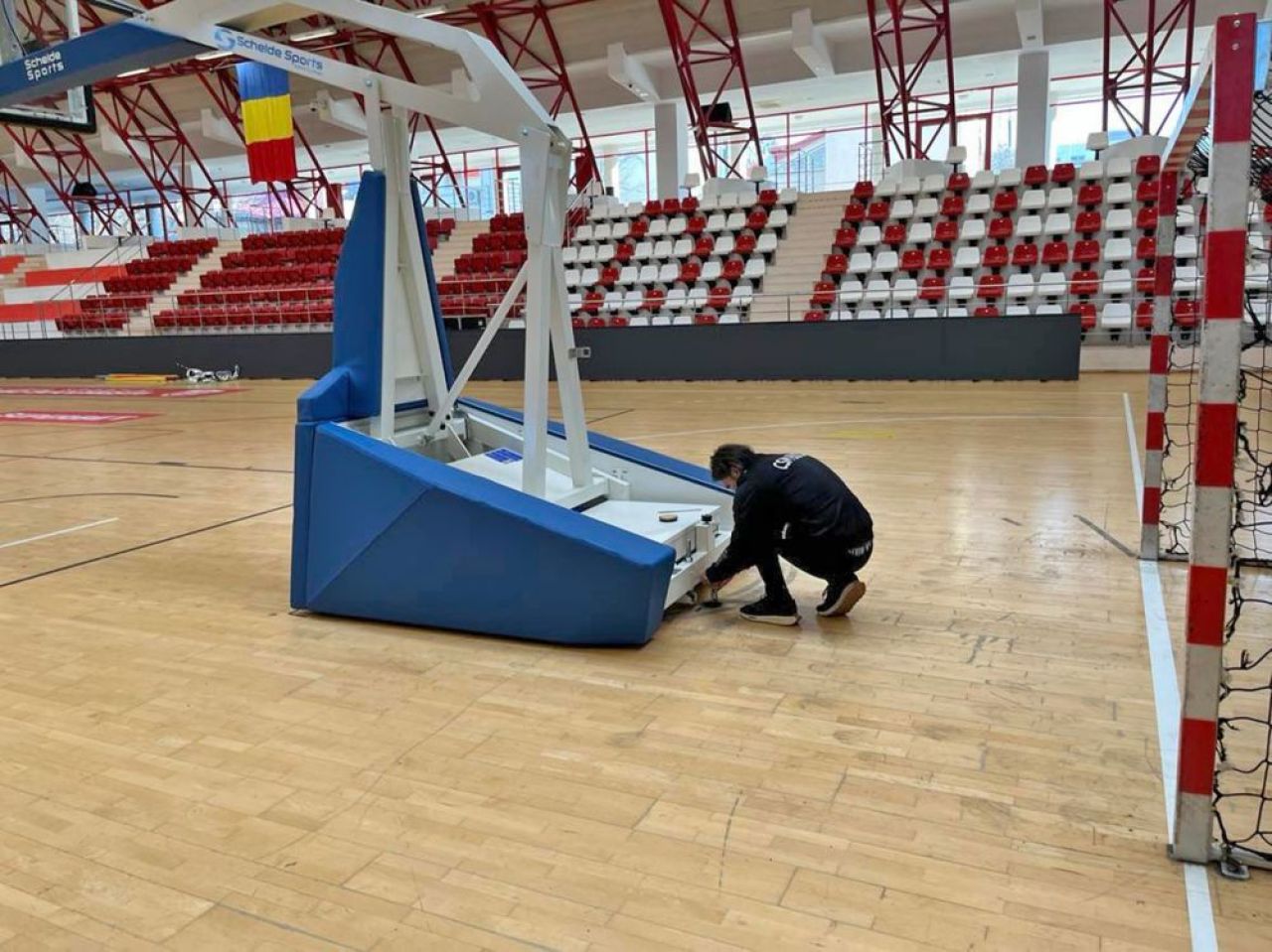 Adi Vasile, la munca de jos înaintea antrenamentului CSM-ului. Cum a fost surprins antrenorul liderului din Liga Florilor_8