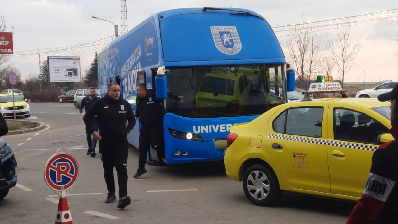 Universitatea Craiova a plecat în cantonament! Unde se vor antrena elevii lui Eugen Neagoe_1