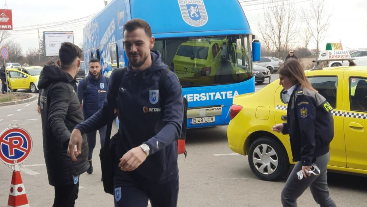 Universitatea Craiova a plecat în cantonament! Unde se vor antrena elevii lui Eugen Neagoe_3