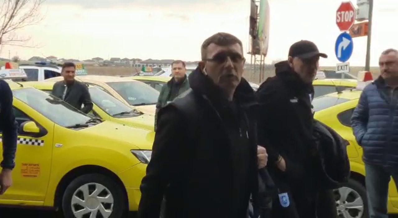 Universitatea Craiova a plecat în cantonament! Unde se vor antrena elevii lui Eugen Neagoe_17