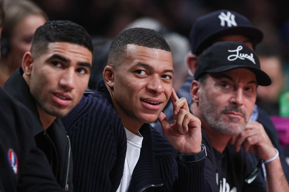 Deghizați la vedere! Cum au apărut Kylian Mbappe și Achraf Hakimi în New York pentru a nu fi recunoscuți _10