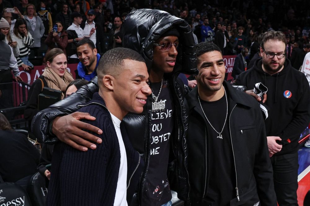 Deghizați la vedere! Cum au apărut Kylian Mbappe și Achraf Hakimi în New York pentru a nu fi recunoscuți _12