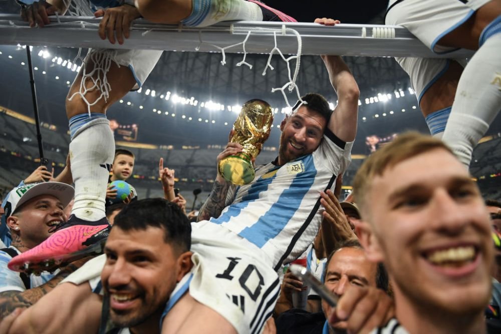 „Leo s-a înfuriat pe mine. Mi-a zis: 'Oprește-te!'” Sergio Aguero a dezvăluit cum l-a enervat pe Messi după Cupa Mondială _7