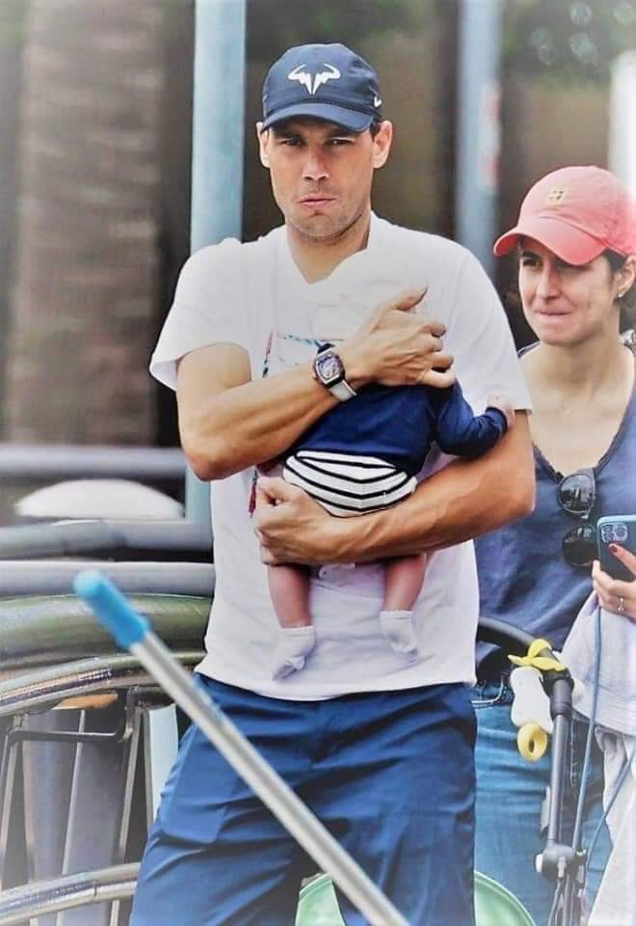 Primele imagini cu Rafael Nadal ținându-l în brațe pe Rafa Jr. _2