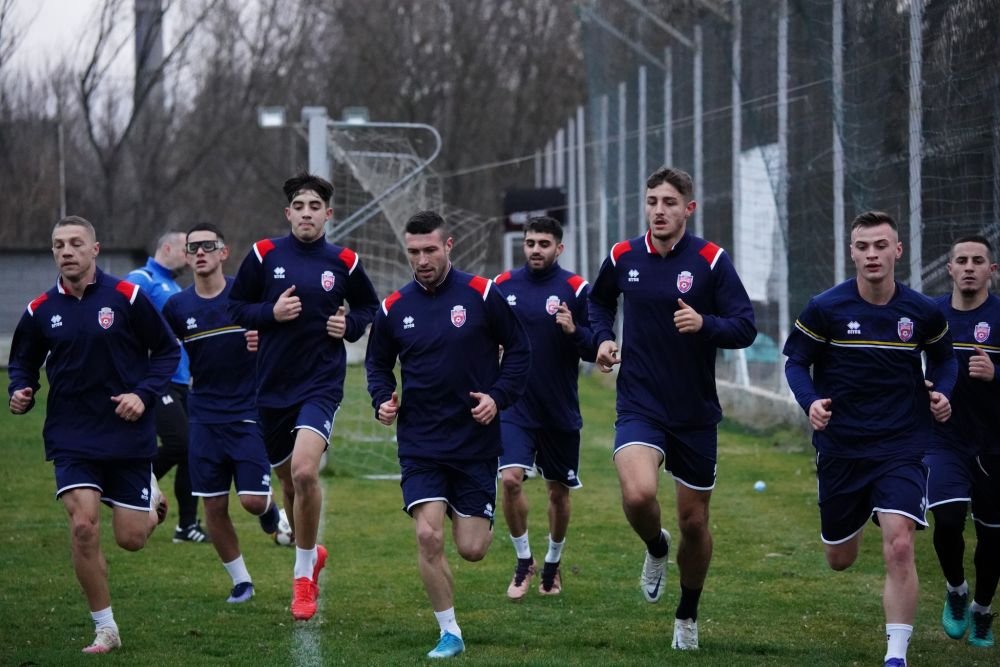 Culoar spre FCSB! FC Botoșani nu l-a mai păstrat pe fotbalistul dorit de Gigi Becali. La ce jucători a mai renunțat Stoican _9