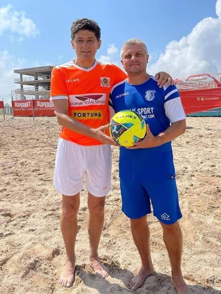 ATUNCI ȘI ACUM | Ce mai face Stelian Carabaș, fotbalistul care încânta în Ghencea și la Farul Constanța_10