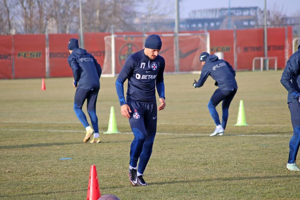Fotografii de la primul antrenament al FCSB din 2023. Jucătorii, chinuiți de Thomas Neubert cu mingi medicinale_23