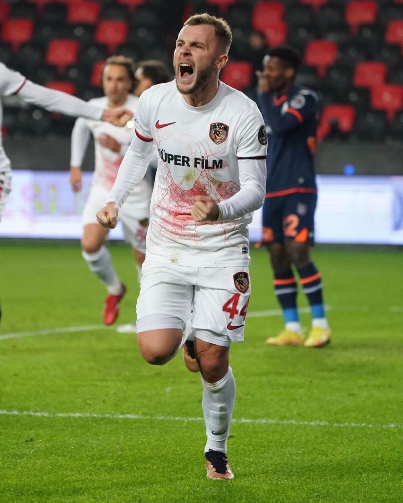 Alexandru Maxim, din nou erou pentru Gaziantep! Românul a marcat la ultima fază a jocului _4