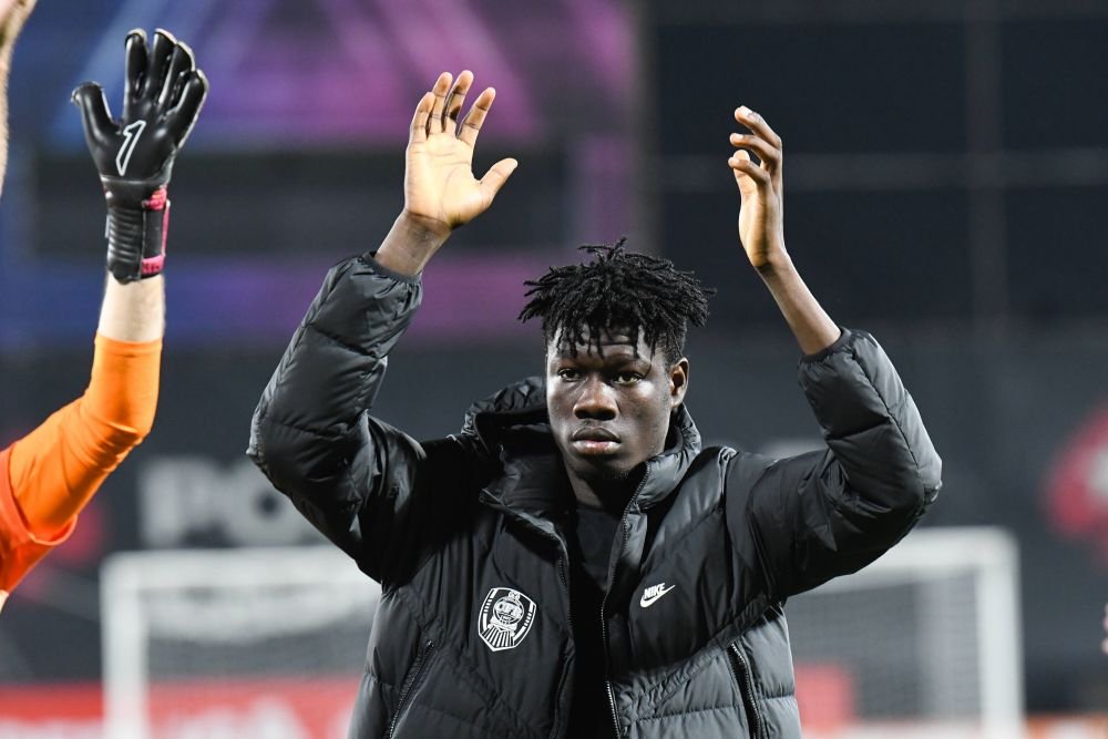 Motivul pentru care a picat transferul lui Emmanuel Yeboah la Slavia Praga! Cehii au bănuit că nu are 19 ani! CFR-ul se apără_4