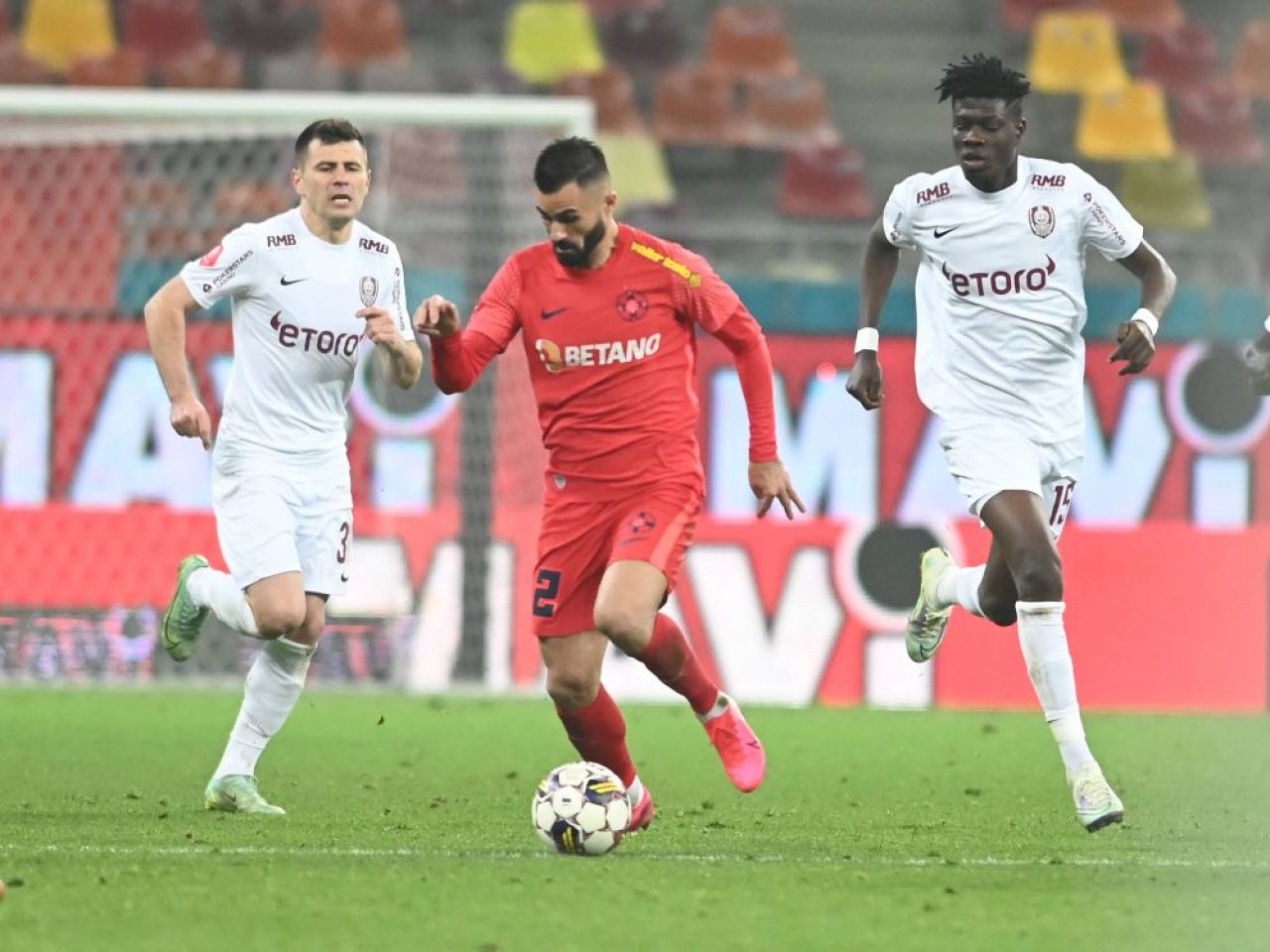 Motivul pentru care a picat transferul lui Emmanuel Yeboah la Slavia Praga! Cehii au bănuit că nu are 19 ani! CFR-ul se apără_9