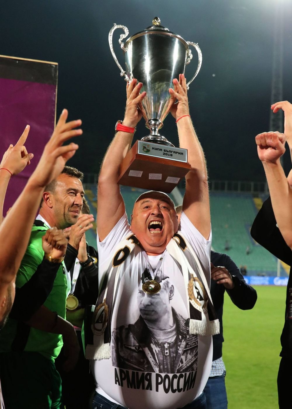 Deși a leșinat pe teren, fotbalistul de națională care la 47 de ani joacă în prima ligă din Bulgaria nu se retrage!_7