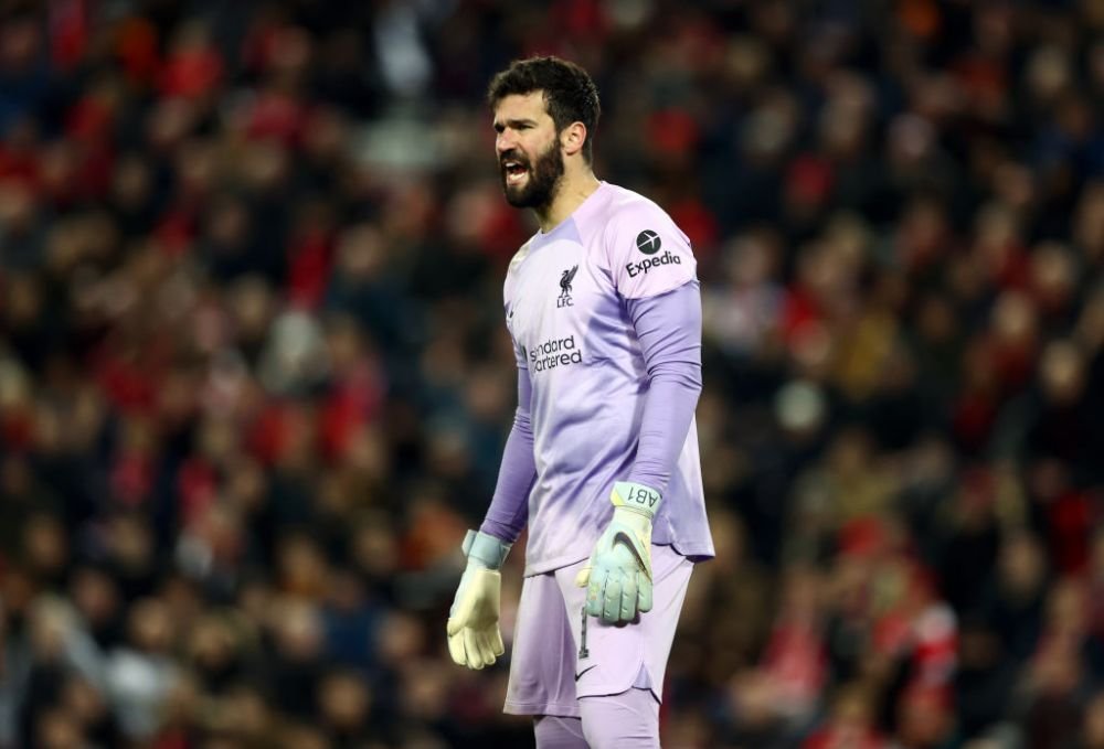 Karius, tu ești?! Gafă uriașă făcută de Alisson în Liverpool - Wolves _4