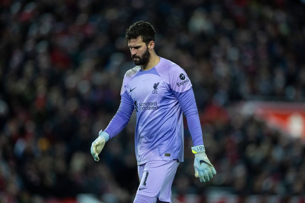 Karius, tu ești?! Gafă uriașă făcută de Alisson în Liverpool - Wolves _5