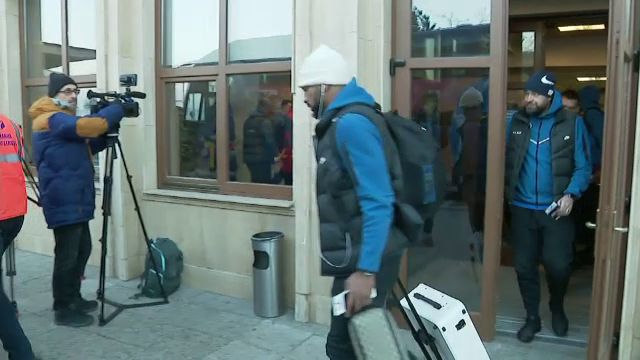 Opulență! Billel Omrani și accesoriul de aproape 5.000 de lei cu care s-a remarcat la plecarea din țară _10