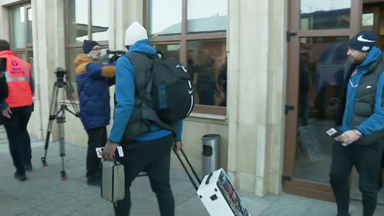 Opulență! Billel Omrani și accesoriul de aproape 5.000 de lei cu care s-a remarcat la plecarea din țară _11