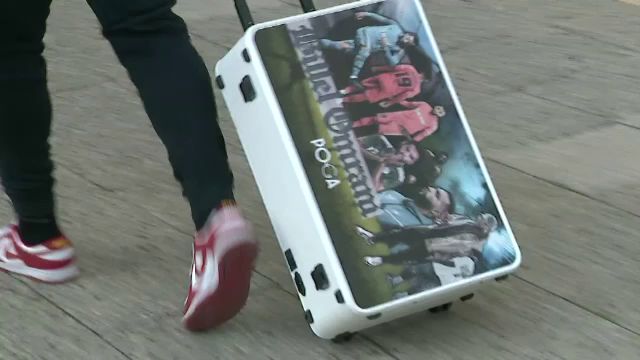 Opulență! Billel Omrani și accesoriul de aproape 5.000 de lei cu care s-a remarcat la plecarea din țară _19