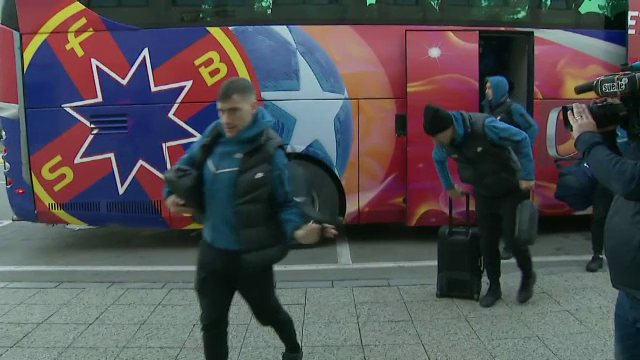 Lotul deplasat de FCSB în Antalya și cine sunt cei doi copii de 15 ani promovați de Mihai Pintilii la prima echipă_10