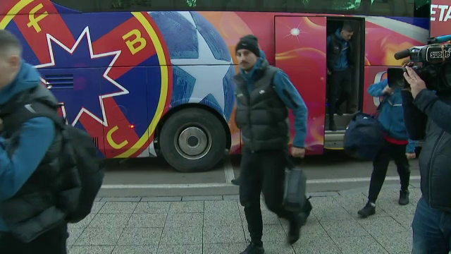 Lotul deplasat de FCSB în Antalya și cine sunt cei doi copii de 15 ani promovați de Mihai Pintilii la prima echipă_11