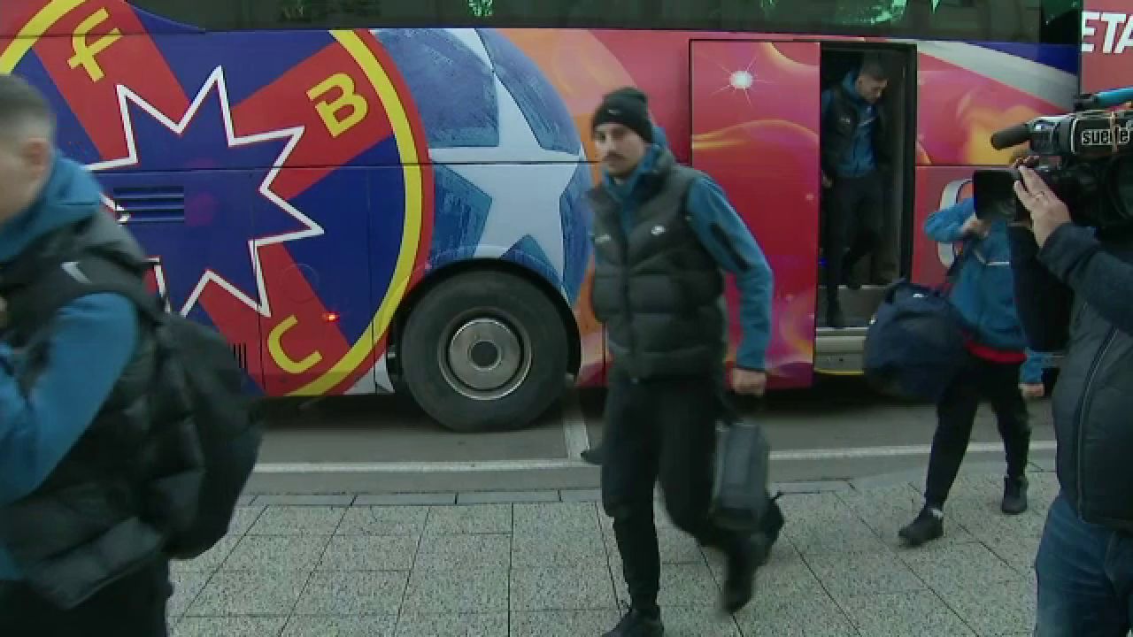 Lotul deplasat de FCSB în Antalya și cine sunt cei doi copii de 15 ani promovați de Mihai Pintilii la prima echipă_11
