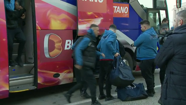 Lotul deplasat de FCSB în Antalya și cine sunt cei doi copii de 15 ani promovați de Mihai Pintilii la prima echipă_14