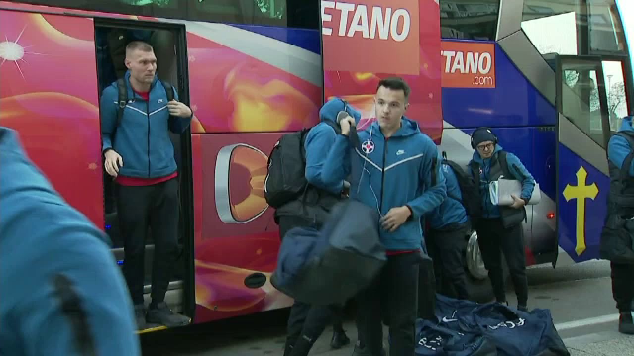 Lotul deplasat de FCSB în Antalya și cine sunt cei doi copii de 15 ani promovați de Mihai Pintilii la prima echipă_18