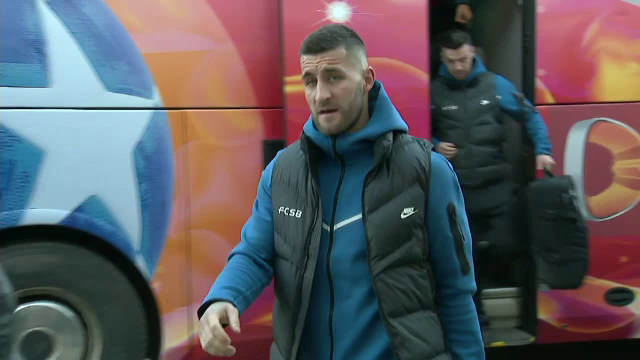 Lotul deplasat de FCSB în Antalya și cine sunt cei doi copii de 15 ani promovați de Mihai Pintilii la prima echipă_24