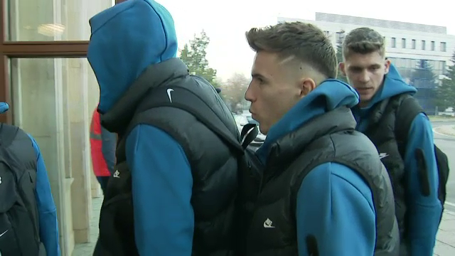 Lotul deplasat de FCSB în Antalya și cine sunt cei doi copii de 15 ani promovați de Mihai Pintilii la prima echipă_30