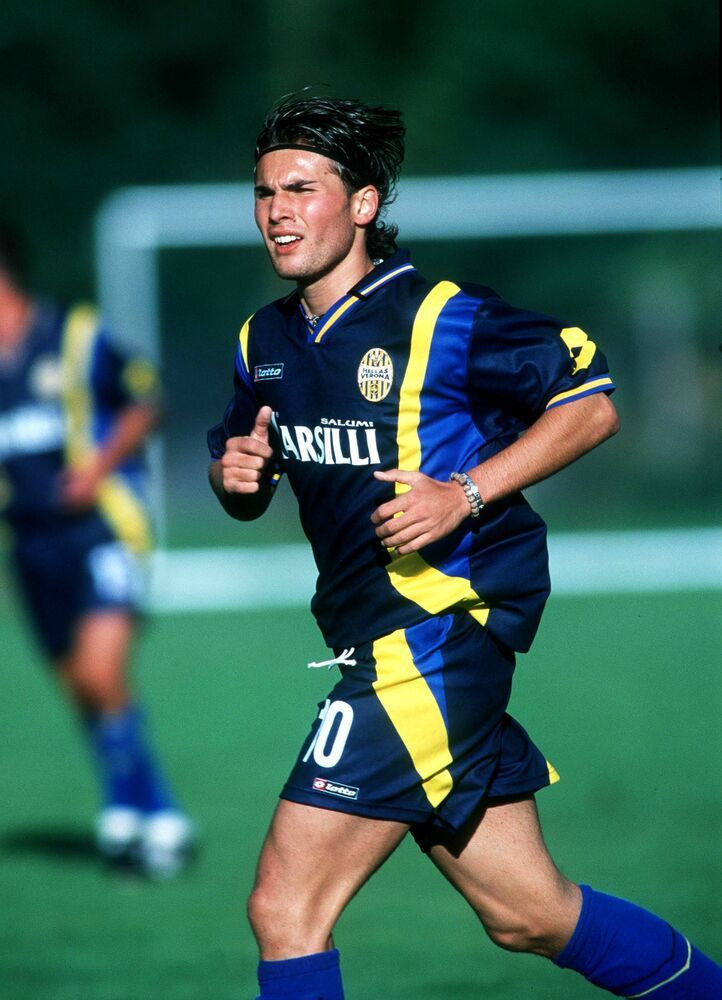 Adrian Mutu împlinește 44 de ani. Cariera 