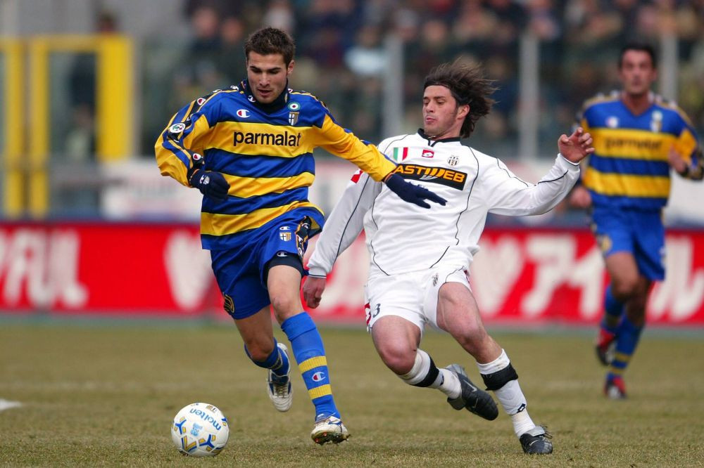 Adrian Mutu împlinește 44 de ani. Cariera 