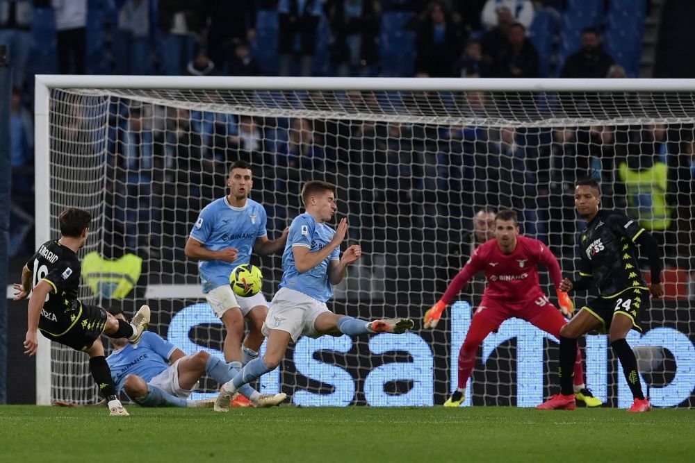 ”A tras jokerul!”. Ce note a primit Răzvan Marin, după ce a marcat la ultima fază în Lazio - Empoli 2-2_6