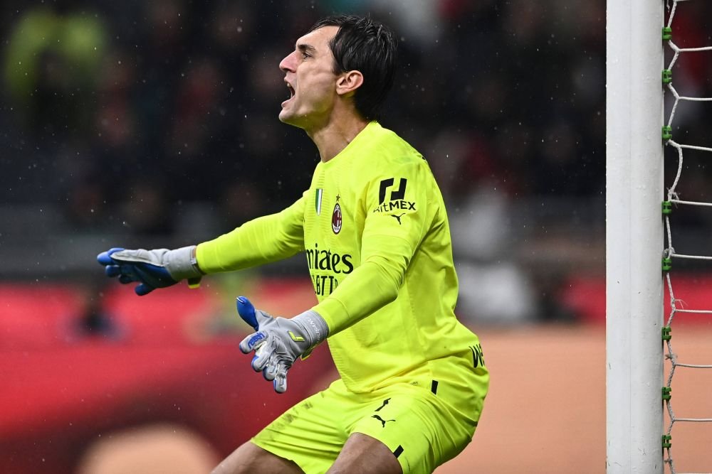 AC Milan - AS Roma 2-2. Final nebun pe San Siro: Tătărușanu a încasat două goluri în ultimele minute_3