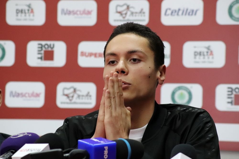 David Popovici merge la Tenerife și se pregătește pentru BAC. De ce spune că 