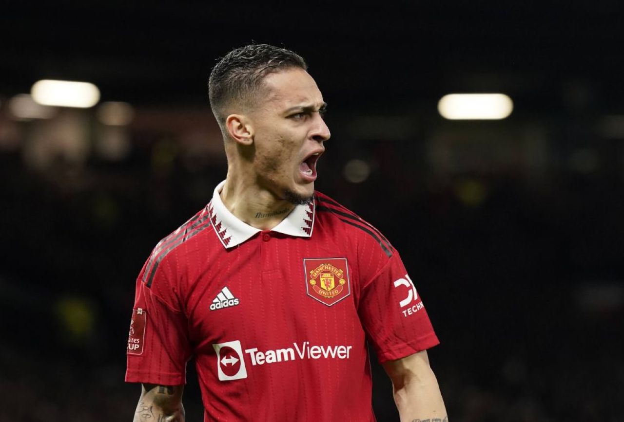 Starul adus de Manchester United în vară, surprins cu un bolid de aproape 400.000 euro la antrenament!_1