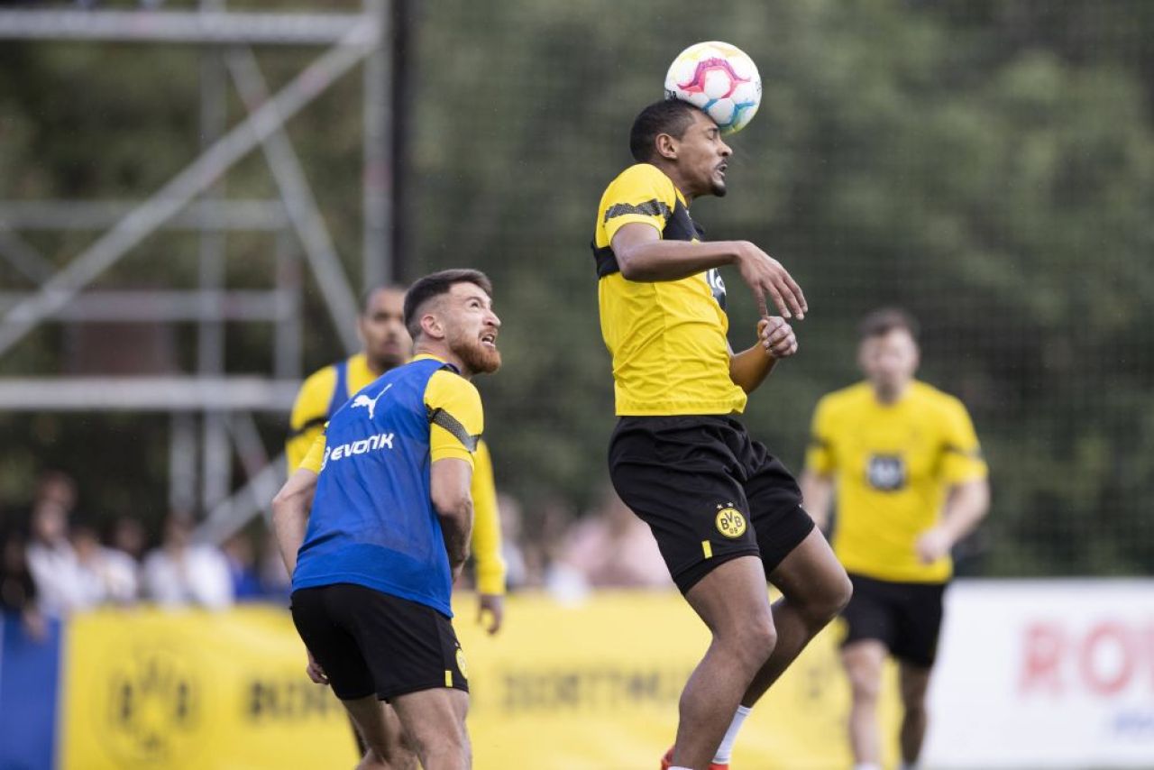 Sebastien Haller, fotbalistul care a fost diagnosticat în iunie cu cancer, a revenit pe teren! Ce a declarat jucătorul de la Borussia Dortmund_1