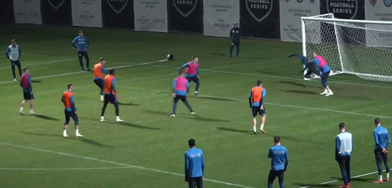 Tavi Popescu, rabona de excepție în cantonamentul FCSB-ului din Antalya. Fotbalistul a 'explodat' de bucurie_5
