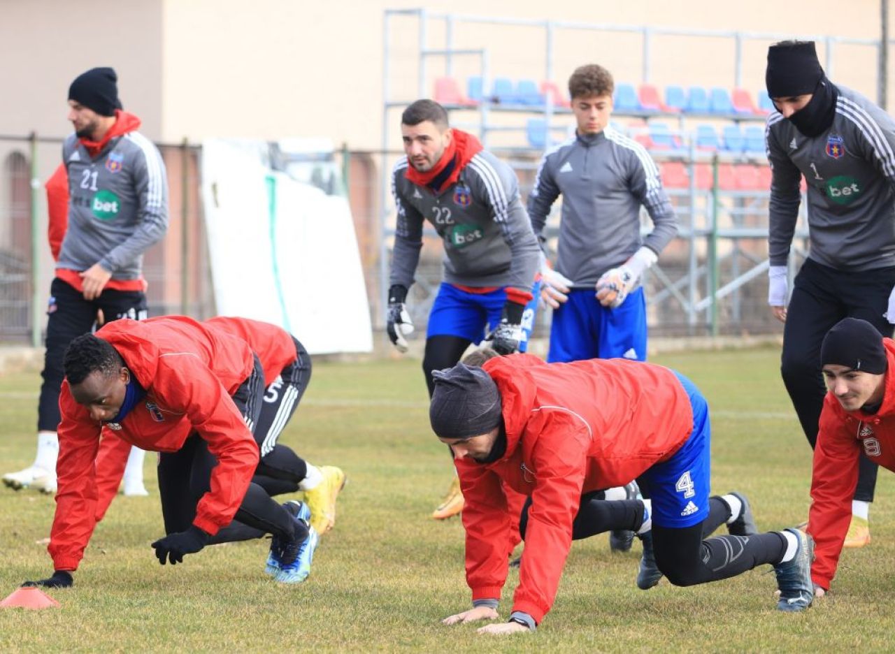 Atacant din Uganda la Steaua! Liderul din Liga 2 joacă sâmbătă primul amical al iernii_1