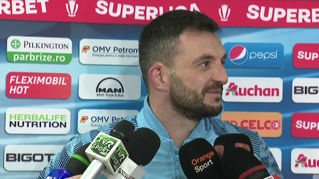 Garita, vrei să pleci? . Straton a &icirc;ntrerupt interviul pentru a lămuri situația Buldozerului