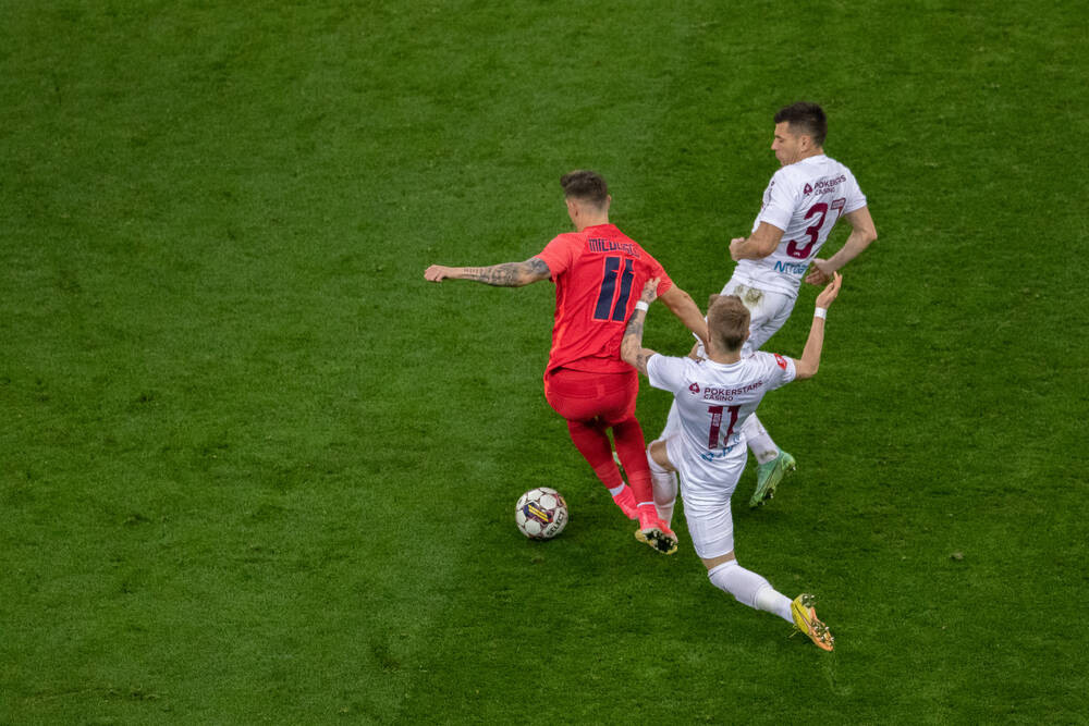 Când va mai lua FCSB titlul? La anul și la mulți ani! Caramavrov scrie despre veșnic pedanta FCSB, într-o luptă inegală cu mereu câștigătoarea CFR Cluj_2