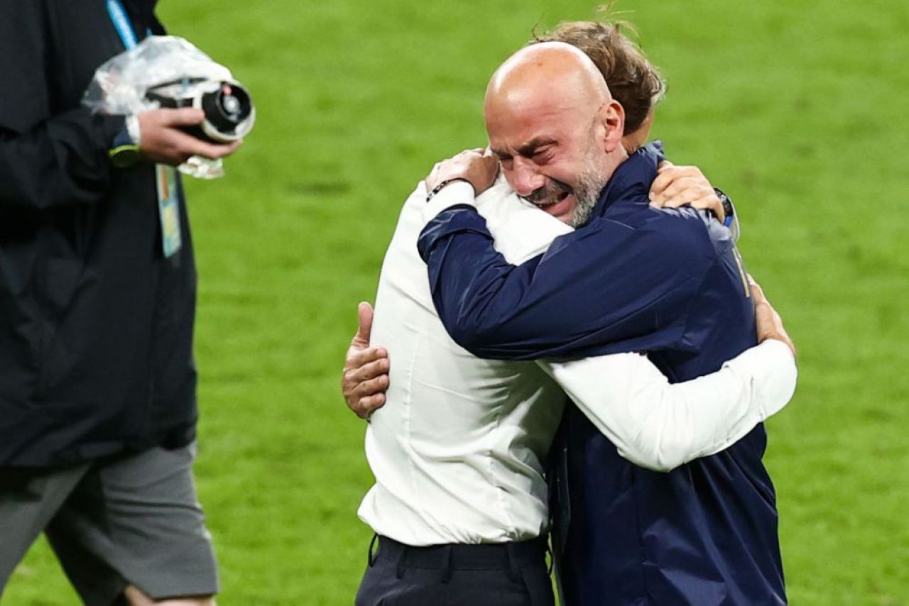 Imaginile durerii. John Terry a fost la Stamford Bridge pentru a-l omagia pe Gianluca Vialli. De ce era foarte atașat de italian_20