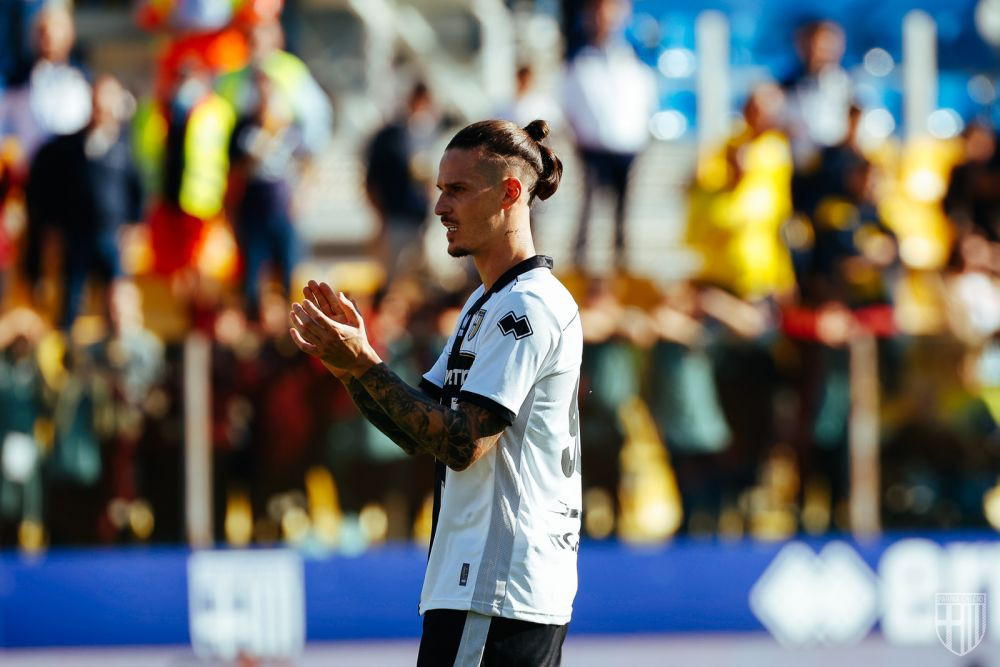 Calcio Rumeno. Zeci de jucători cu cetățenie română evoluează în primele trei ligi din Italia_4