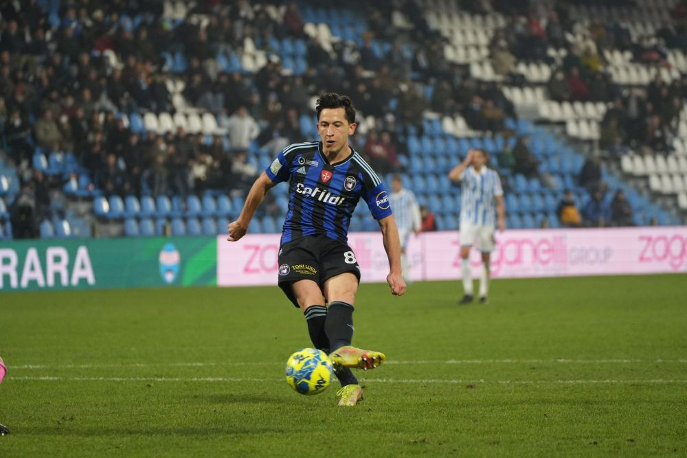 Calcio Rumeno. Zeci de jucători cu cetățenie română evoluează în primele trei ligi din Italia_10