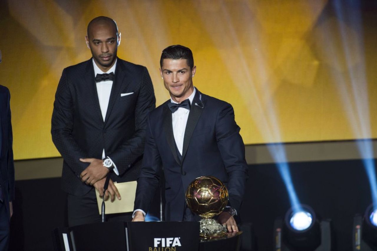 Cristiano Ronaldo și-a vândut un Balon de Aur! Suma obținută este uriașă_15