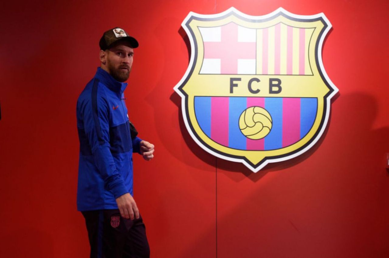 Barcelona a publicat intenționat contractul lui Messi: „Nu poți fi atât de bun cu șobolanul ăsta! Piticul hormonal ne datorează viața!” _2