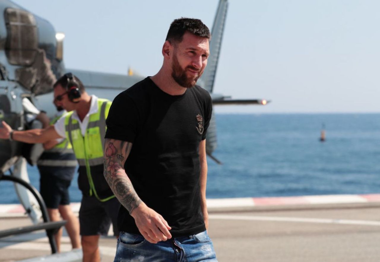 Barcelona a publicat intenționat contractul lui Messi: „Nu poți fi atât de bun cu șobolanul ăsta! Piticul hormonal ne datorează viața!” _4