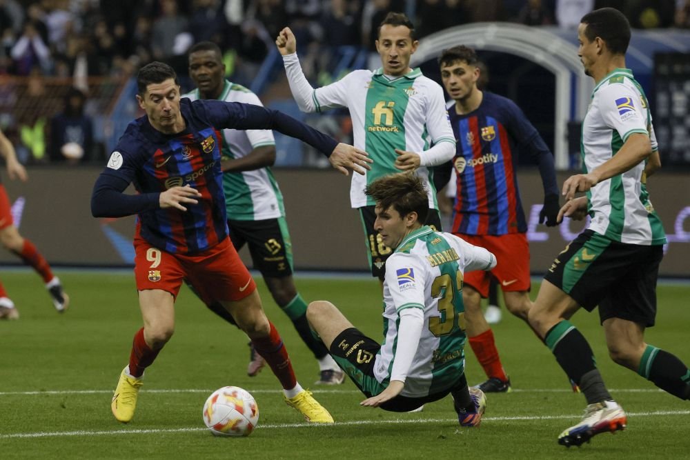 E gata! Real Madrid - FC Barcelona, în finala Supercupei Spaniei. Catalanii trec la penalty-uri de Betis_5