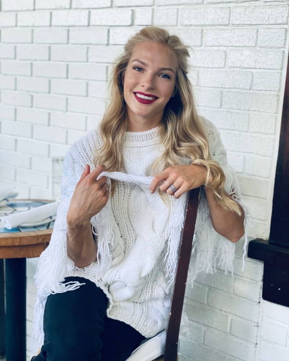 Dezvăluire neașteptată despre sportiva căreia i s-au oferit 200.000 de euro pentru a fi escortă de lux: 