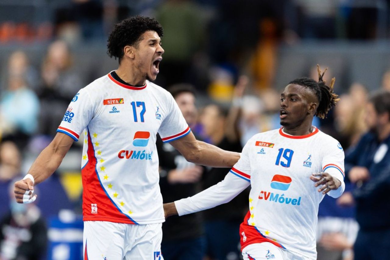 S-a rupt patul cu ei! Moment inedit pentru jucătorii naționalei care a obținut prima victorie din istorie la Campionatul Mondial _2