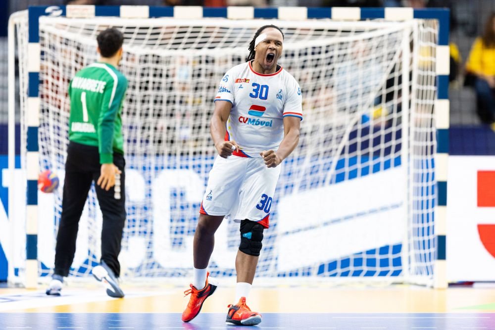 S-a rupt patul cu ei! Moment inedit pentru jucătorii naționalei care a obținut prima victorie din istorie la Campionatul Mondial _3